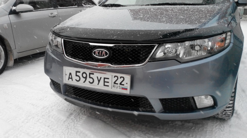 Рамка номера хром — KIA Cerato (2G), 1,6 л, 2009 года | аксессуары | DRIVE2
