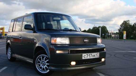 Scion XB 2004