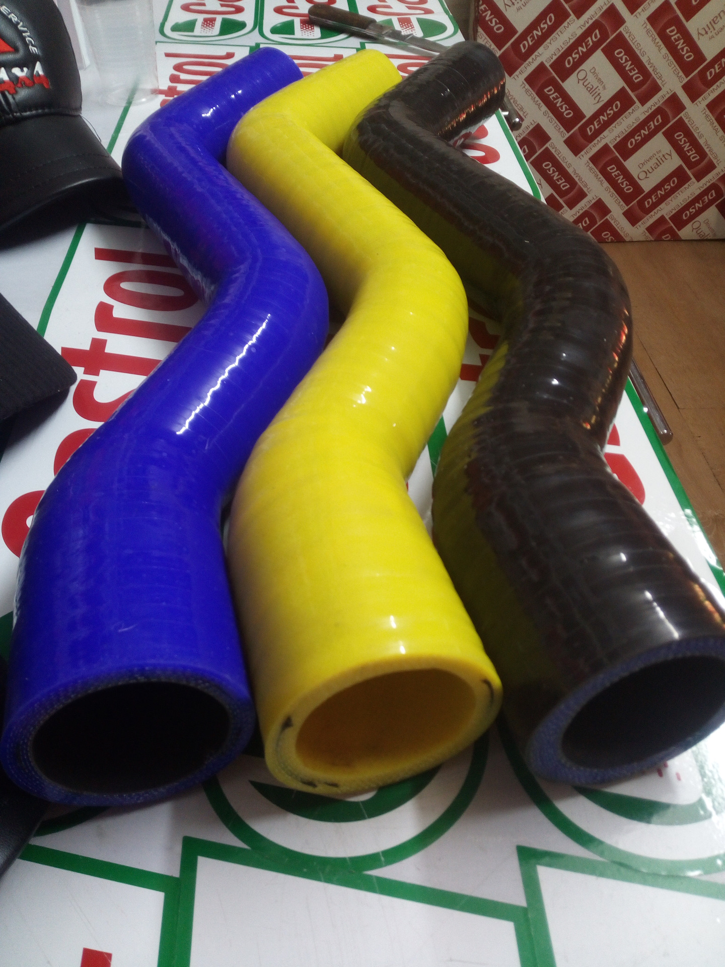 4. Патрубок радиатора силикон 1uz. Комплект патрубков галант 8 2. Патрубки силиконовые птп балаково 2123. Гибкий патрубок.