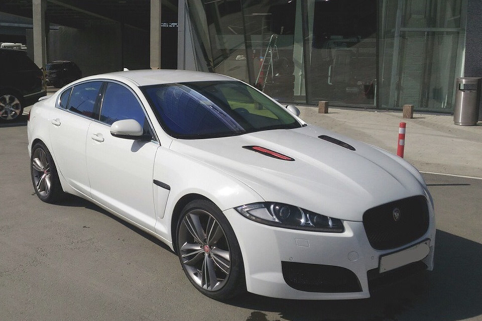 Jaguar XF антихром