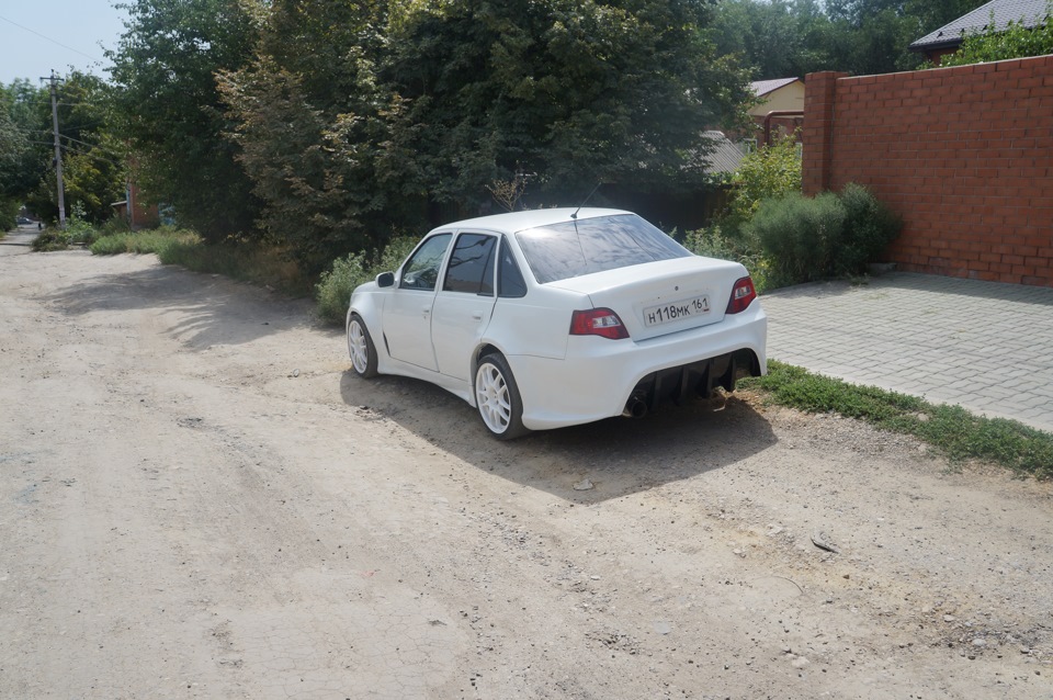 Daewoo Nexia n150 белая