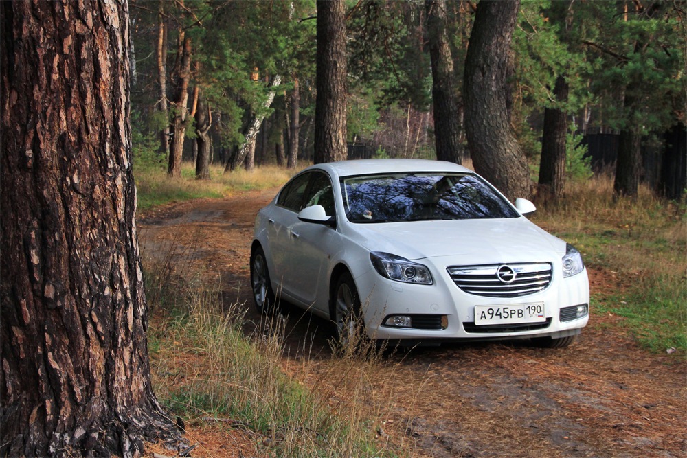 Opel Insignia 2014 белая