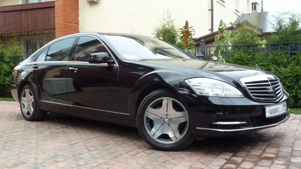 Mercedes Benz w221 Maybach