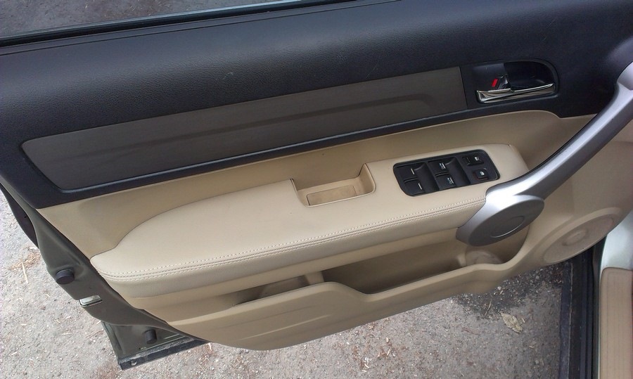 Обшивка дверей хонда срв. Подлокотник передней левой двери Honda CRV 3. Подлокотник ремкомплект Honda CR-V 3. Обшивка двери Хонда CR-V 3. Дверная карта Хонда СРВ 3.