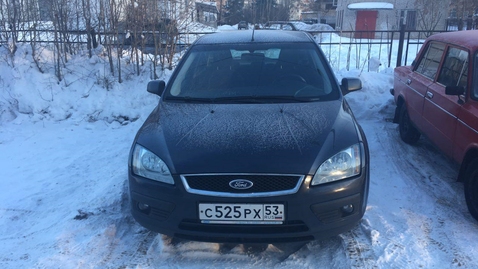 Веерные форсунки омывателя — Ford Focus II Hatchback, 1,8 л, 2007 года ...