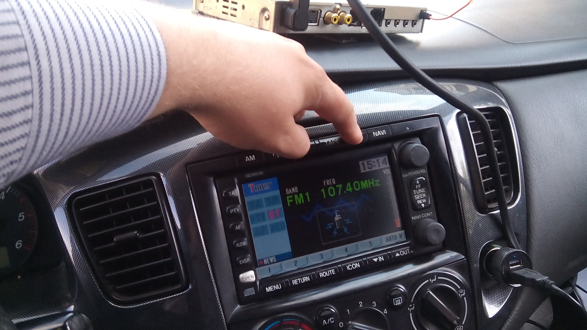Нашёл ТВ Тюнер для штатной магнитолы Mazda MPV. Активировался видеовход ...