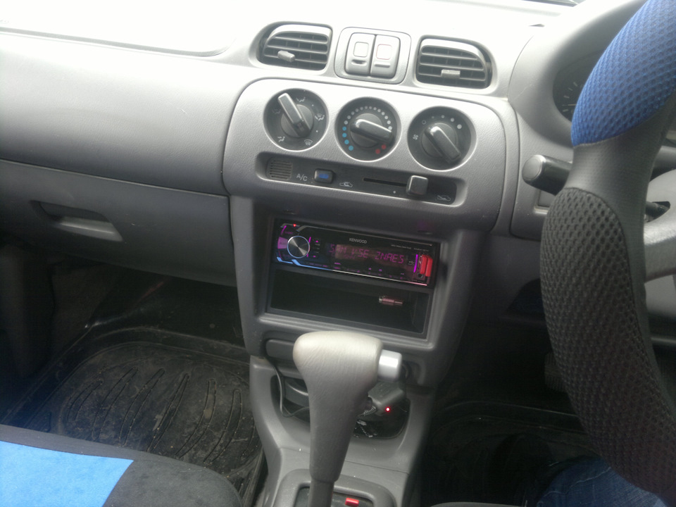 Магнитола — Nissan March (K11), 1 л, 2000 года | автозвук | DRIVE2