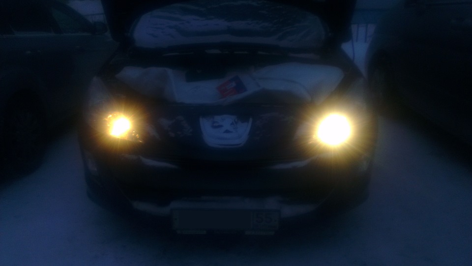 Ярче! Ярче! Еще ярче! — Peugeot 308 (1G), 1,6 л, 2008 года ...