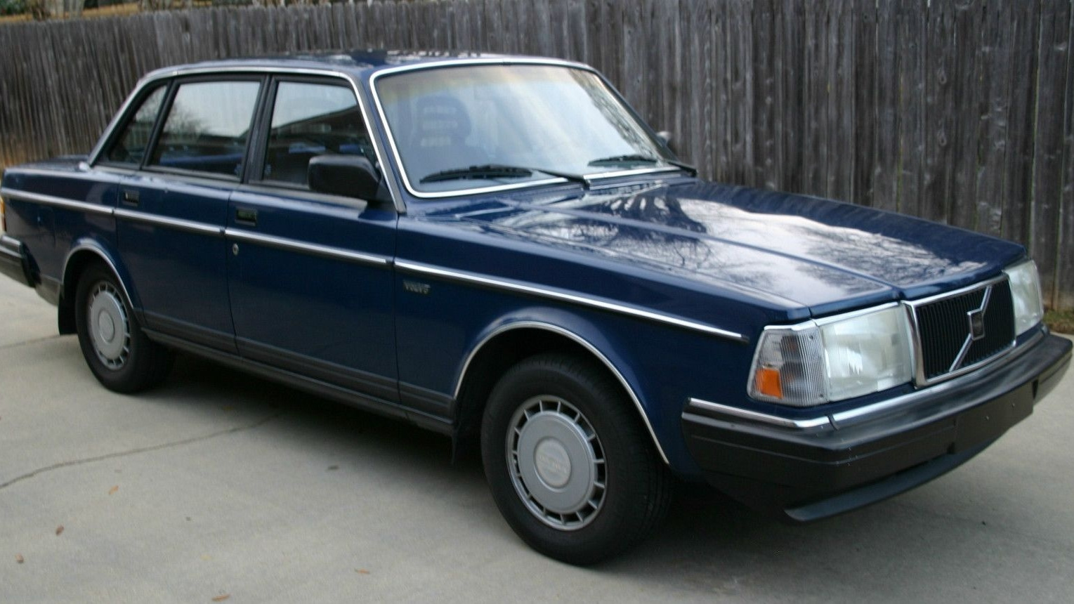 Volvo 240 свид мобиль