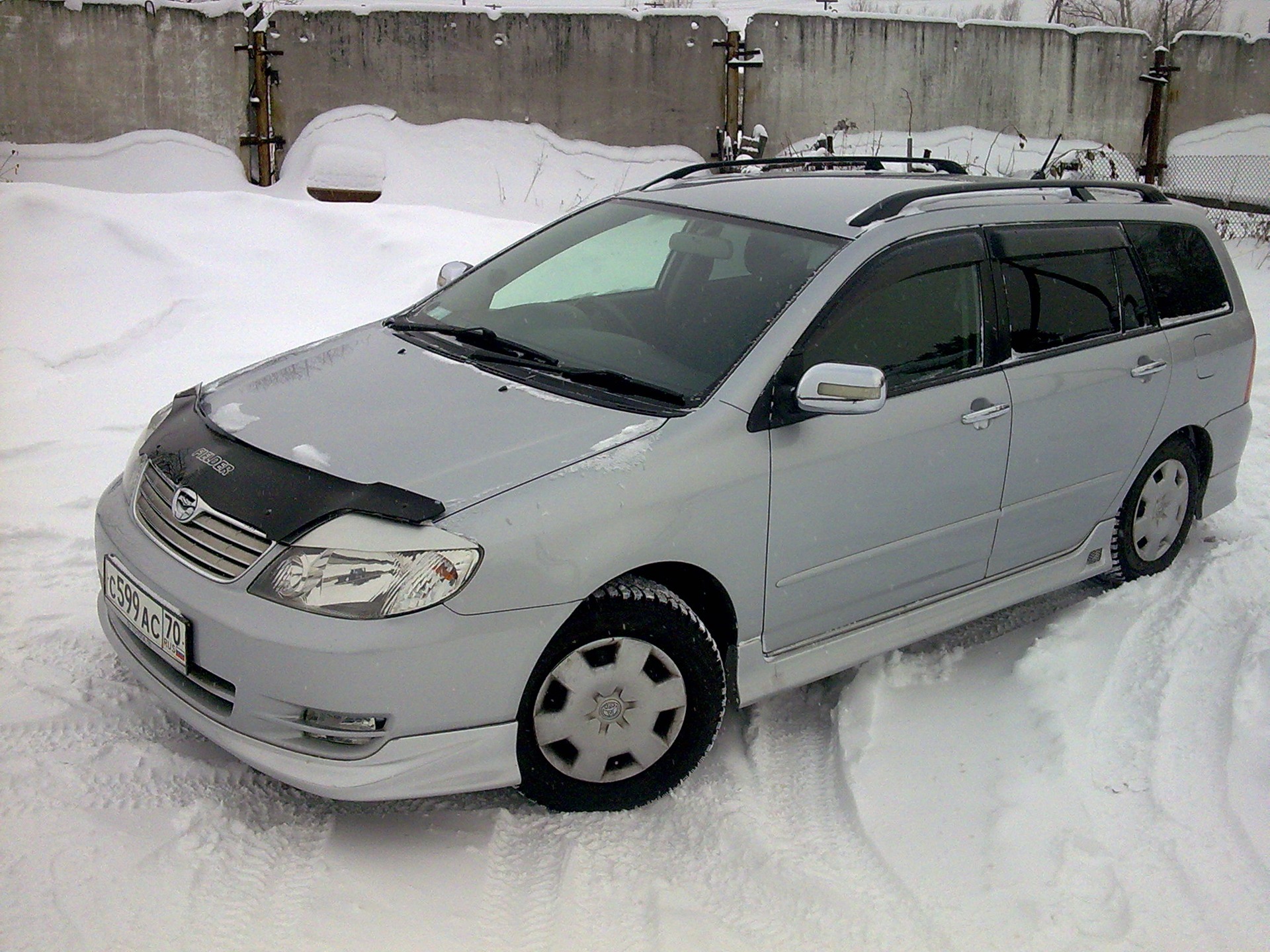     Toyota Corolla Fielder 15 2003