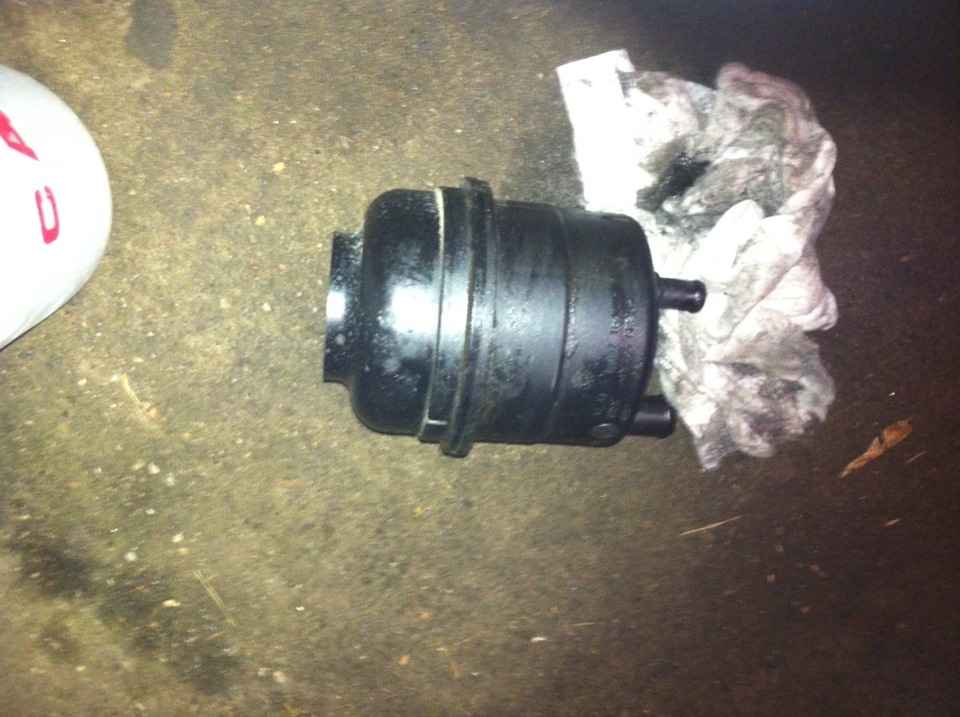 Замена жидкости в гидроусилителе руля — BMW Z3, 2 л, 2000 года ...