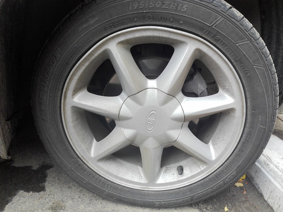 Долбанный Канаш — помял диск в яме — Lada Калина 2 универсал, 1,6 л ...