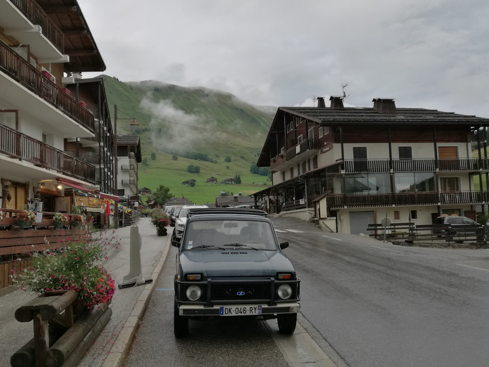 Неожиданно — Audi A4 (B9)