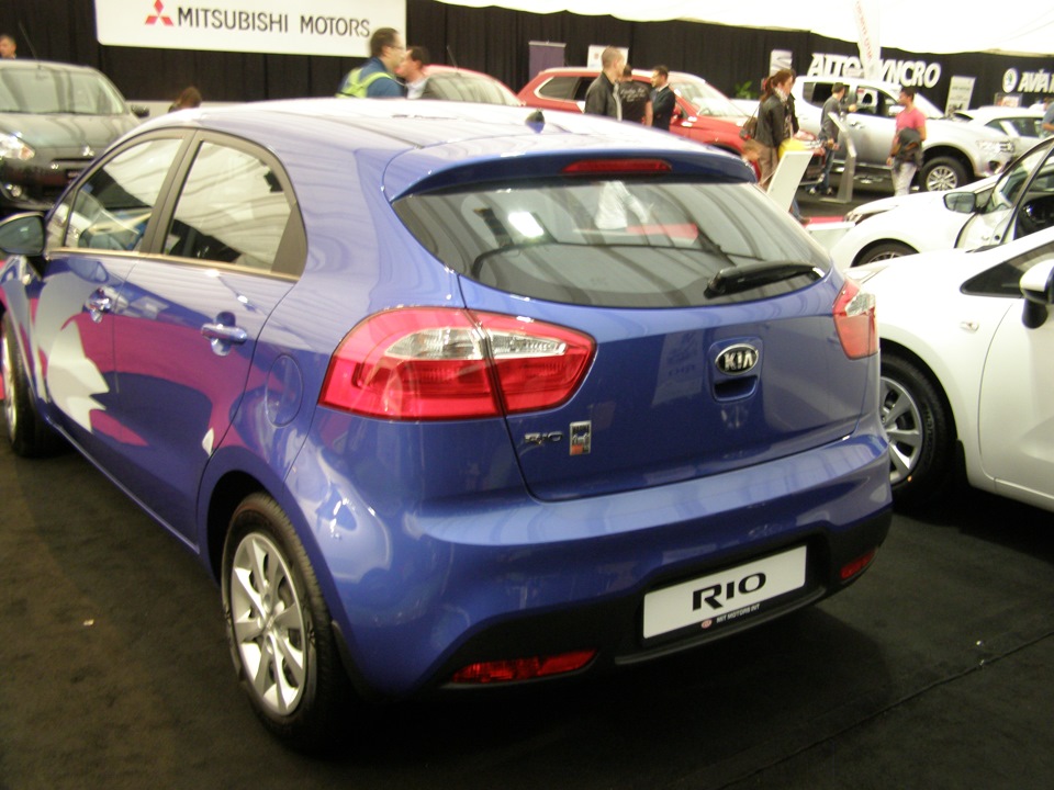 Kia rio в европе отличается