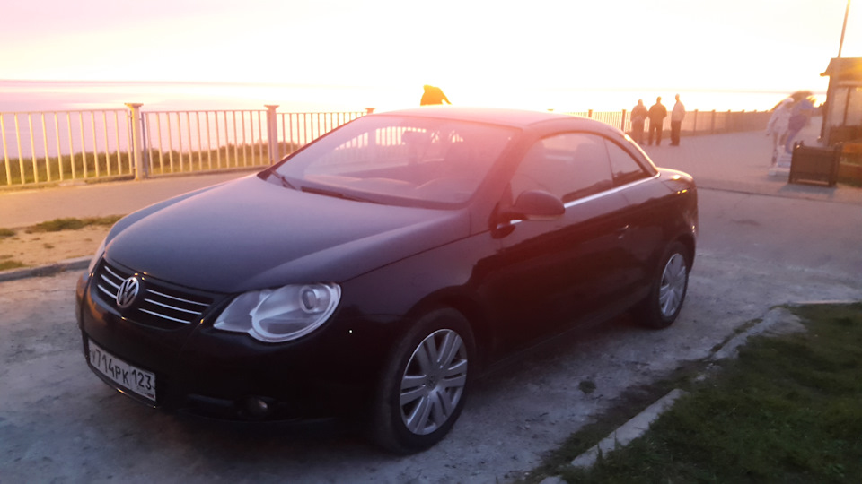 Вопрос по обшивке потолка и шторка люка ! — Volkswagen Eos, 2 л, 2008 ...