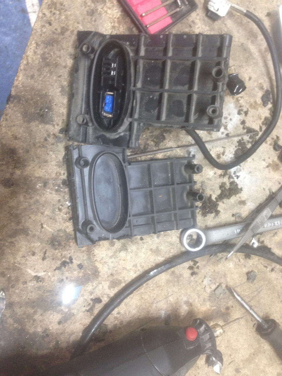 Замена линз Hella 3r на оригинал Hella3 + установка оригинальных блоков ...