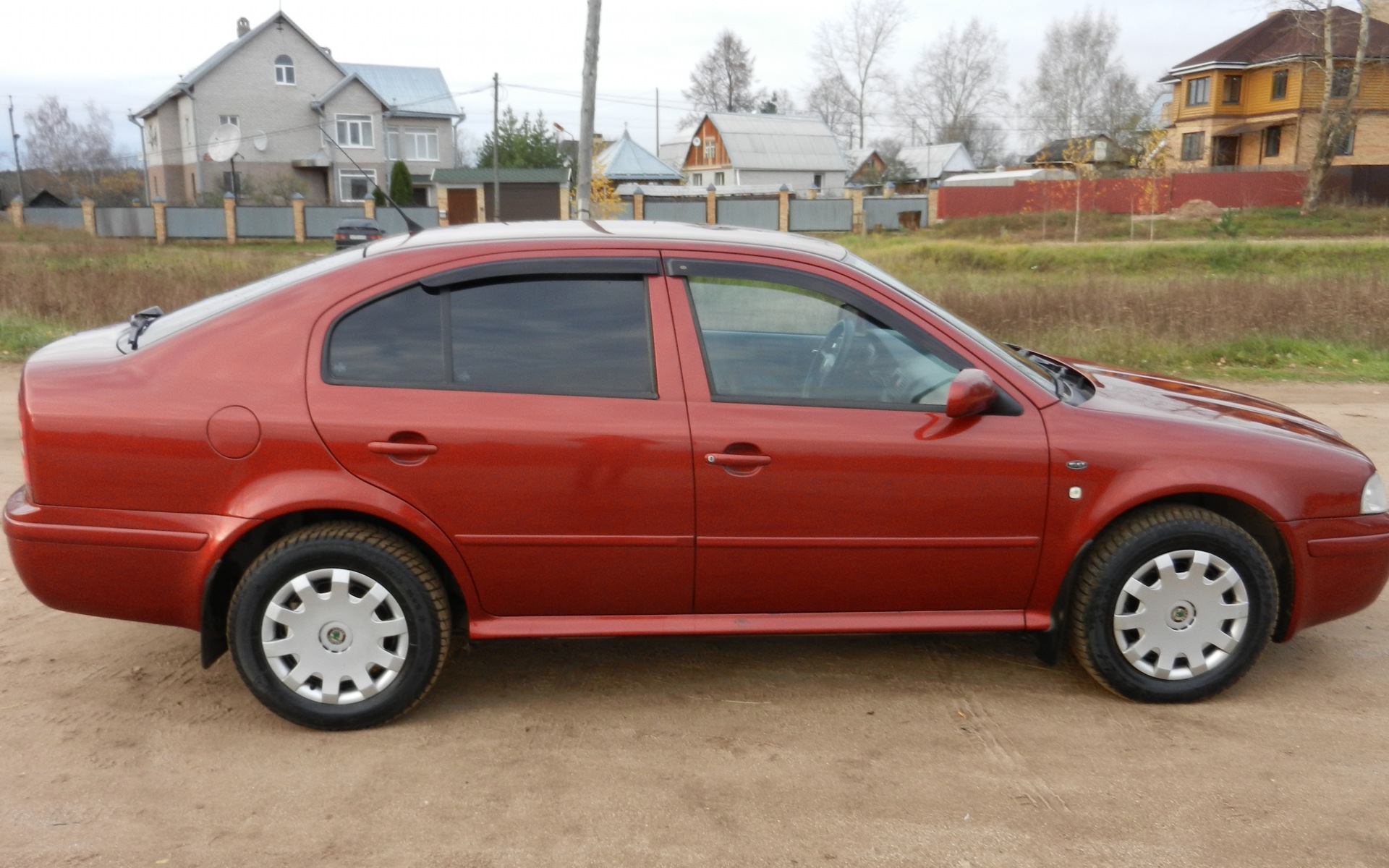 Молдинги в цвет. — Skoda Octavia A4 Mk1, 1,6 л, 2002 года | просто так |  DRIVE2