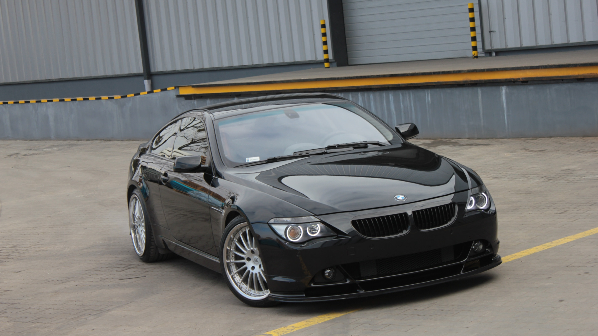 BMW e63 Black