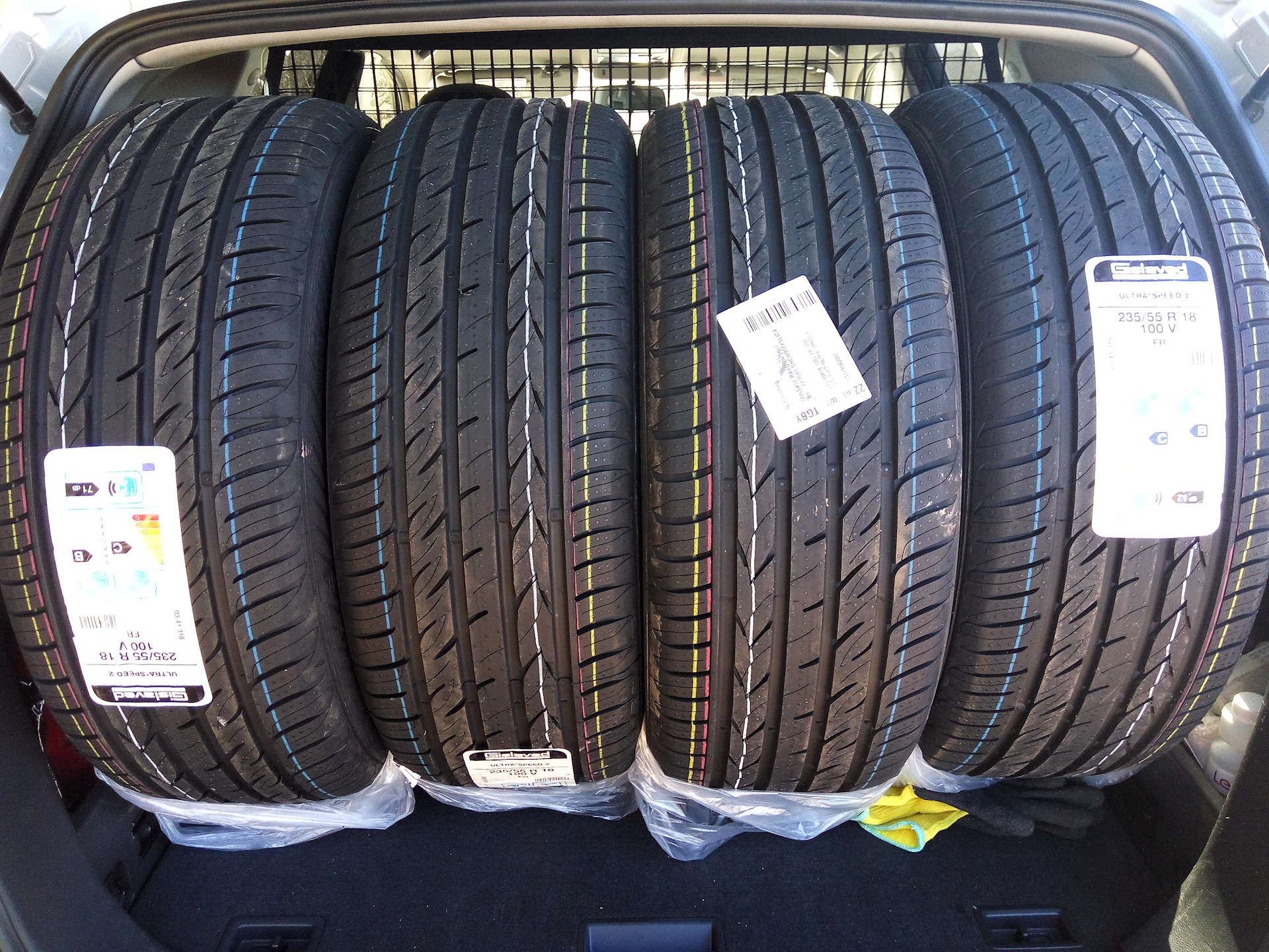 Шины gislaved ultra*speed 2. Gislaved ultra speed 2 225/55. Gislaved ultra speed 2 88h. Резина gislaved ultra speed 2. Gislaved ultra speed 2.