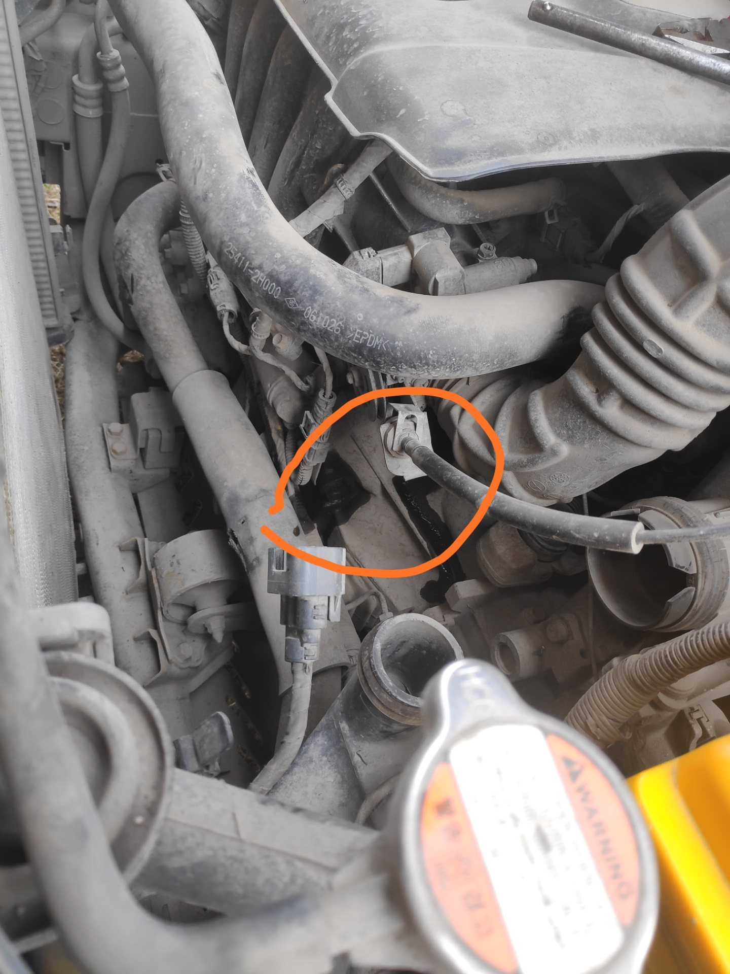 Датчик холостого хода хендай ix35. Заглох акцент. P0087 hyundai. Хендай акцент троит при резком нажатии на газ. Заглох акцент.