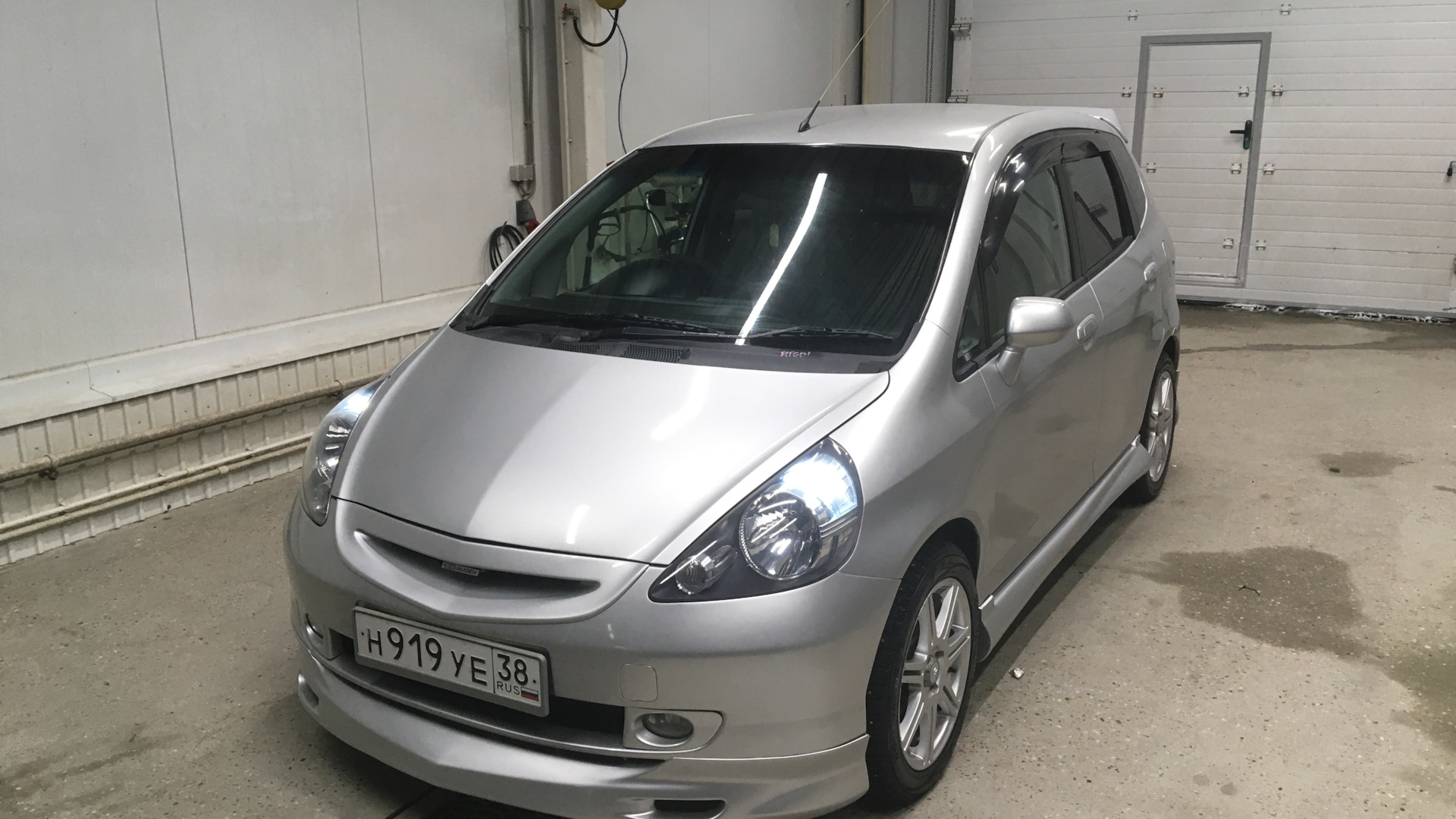 Honda Fit (1G) 1.5 бензиновый 2002 | Машина дня на DRIVE2