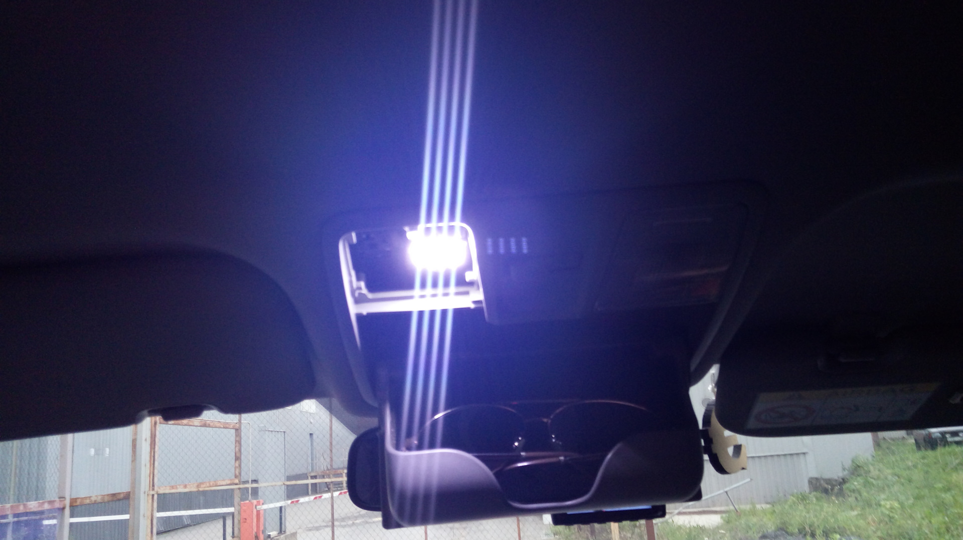 Диод мне в плафон — KIA Ceed SW (2G), 1,6 л, 2015 года | аксессуары ...