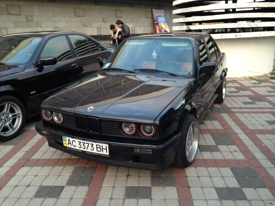 Vstrecha Bmw Club Lutsk 28 09 2014 Bmw 5 Series 2 4 L 1985 Goda Na Drive2