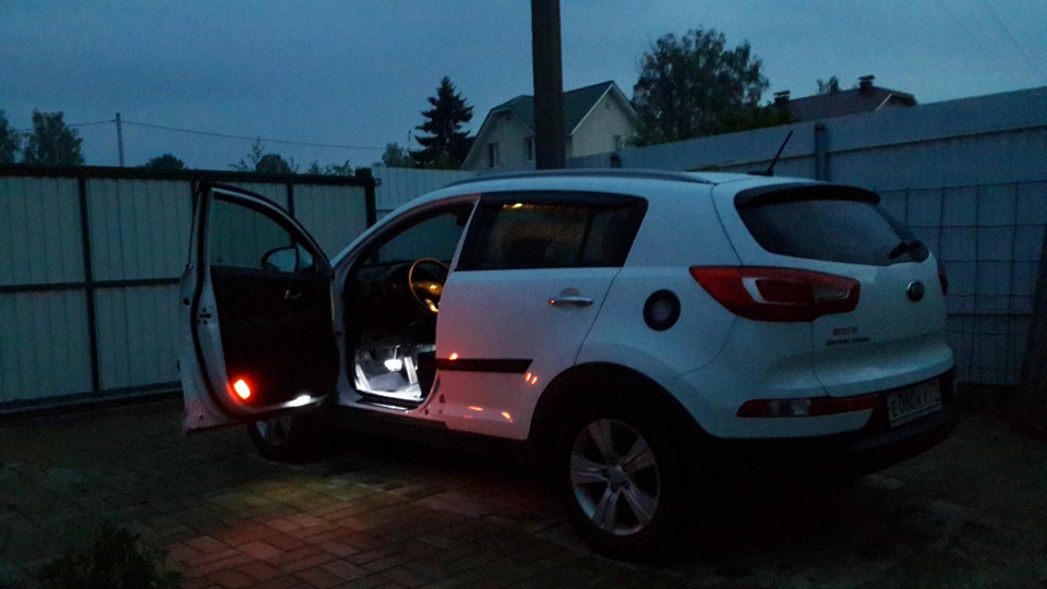 Подсветка в дверь с логотипом авто киа спортейдж. Смотреть фото Подсветка в дверь с логотипом авто киа спортейдж. Смотреть картинку Подсветка в дверь с логотипом авто киа спортейдж. Картинка про Подсветка в дверь с логотипом авто киа спортейдж. Фото Подсветка в дверь с логотипом авто киа спортейдж