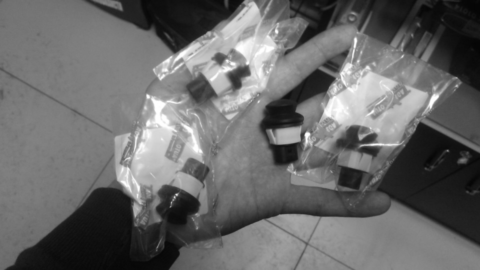 #7 Установка концевиков дверей — Lada Гранта, 1,6 л, 2014 года ...