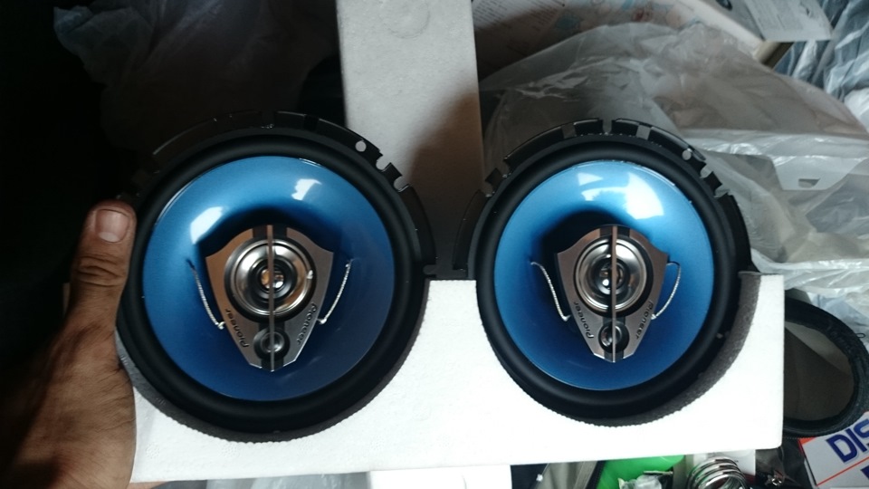 Pioneer TS-1639R — Honda Civic Hatchback (7G), 1,7 л, 2002 года ...