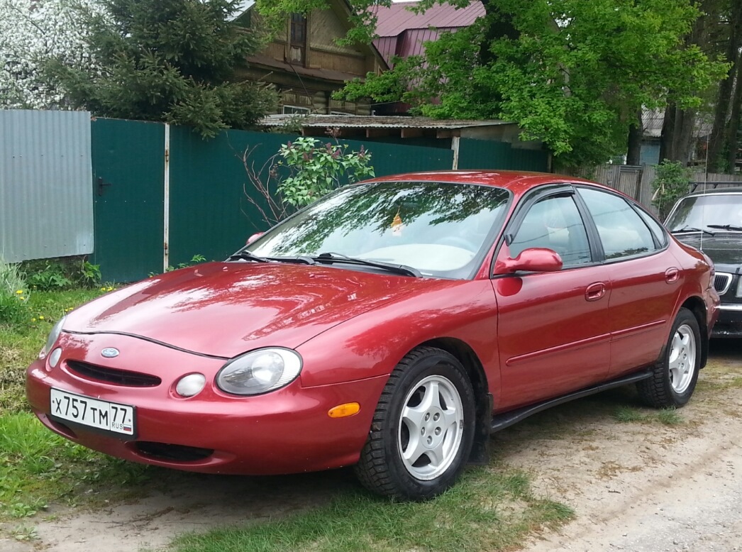 Ford Taurus 1996 салон