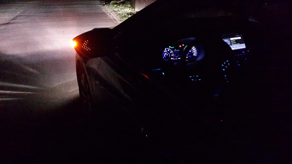 Повторитель поворота в зеркало — Hyundai Grandeur (HG), 3 л, 2013 года ...