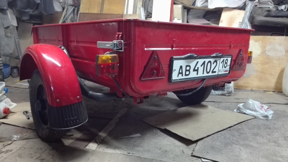 Вятскополянский прицеп для легкового автомобиля. Смотреть фото Вятскополянский прицеп для легкового автомобиля. Смотреть картинку Вятскополянский прицеп для легкового автомобиля. Картинка про Вятскополянский прицеп для легкового автомобиля. Фото Вятскополянский прицеп для легкового автомобиля
