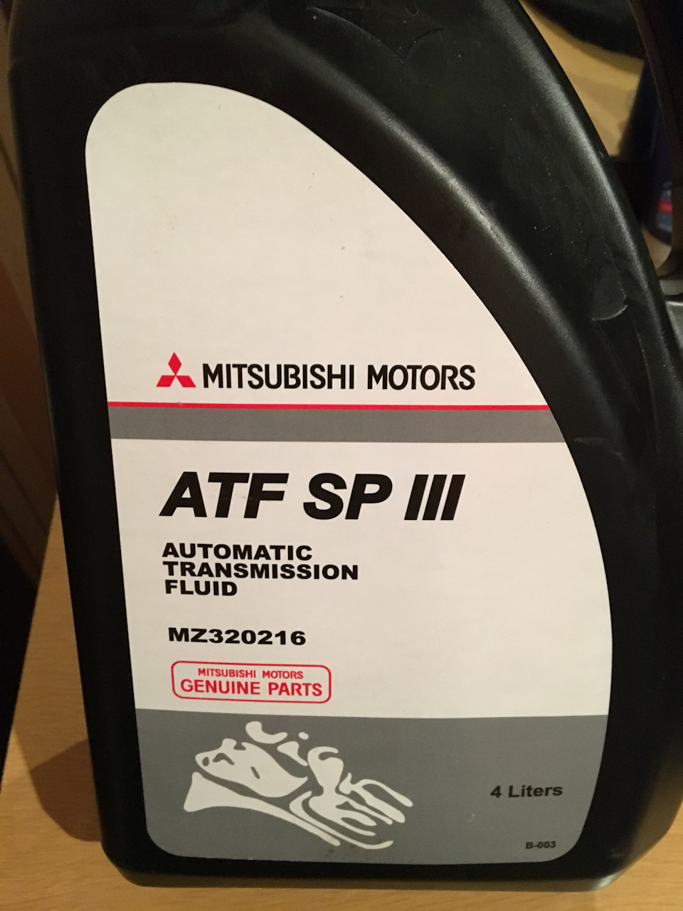 Масло atf sp iii. Масло трансмиссионное sp3 Mitsubishi. ATF sp3 Mitsubishi. Mitsubishi ATF SP-III 4л. Mz320216.