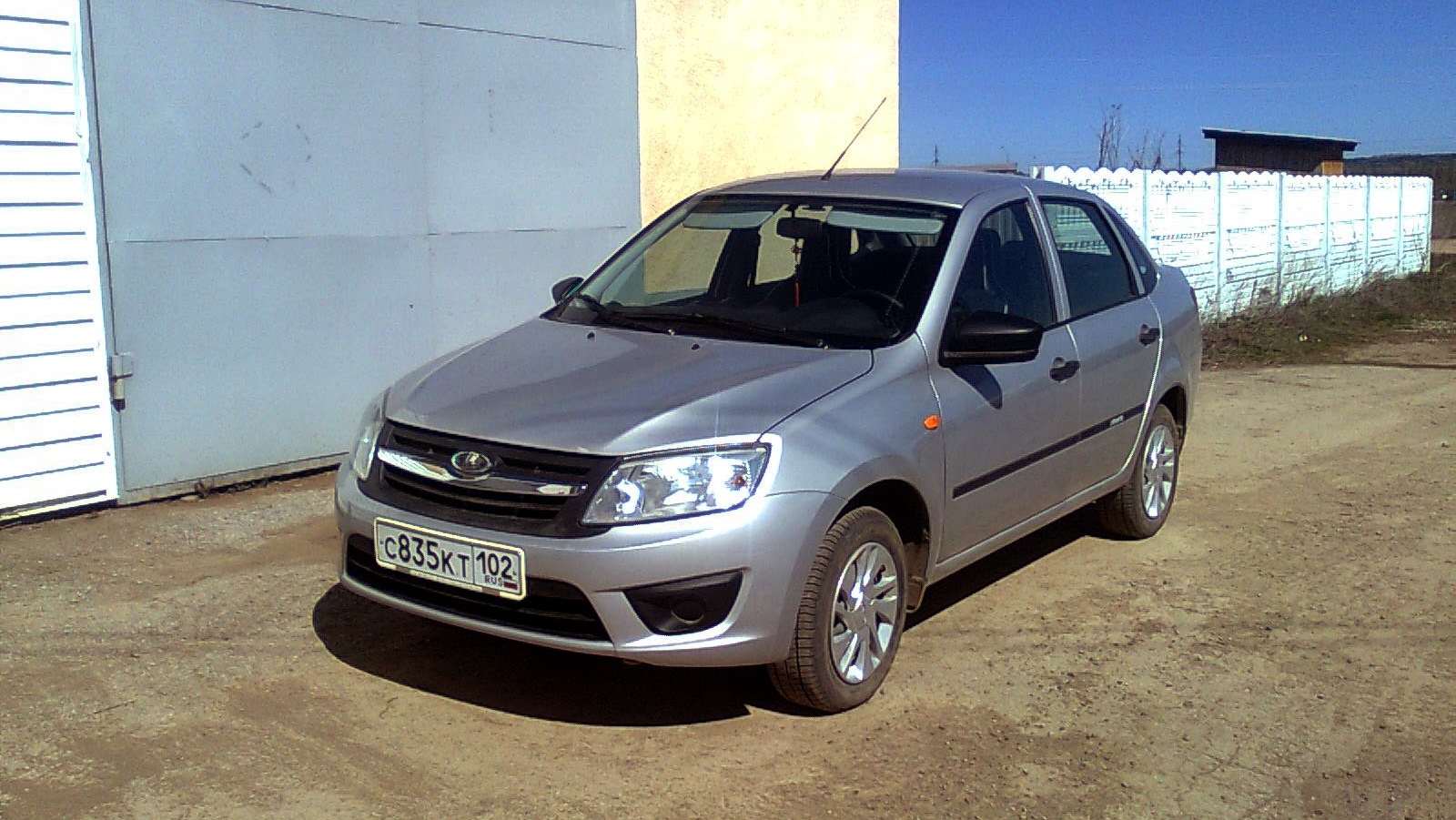 Lada Гранта 1.6 бензиновый 2014 | Друг на DRIVE2