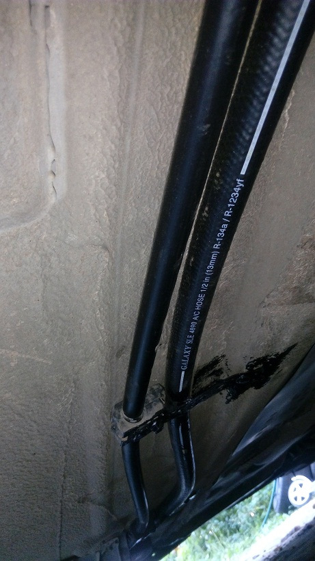 Вторая точка крепления к днищу — Ford Galaxy (Mk III)