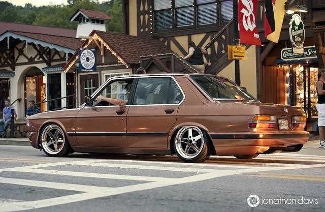 BMW e34 Marakesh Brown