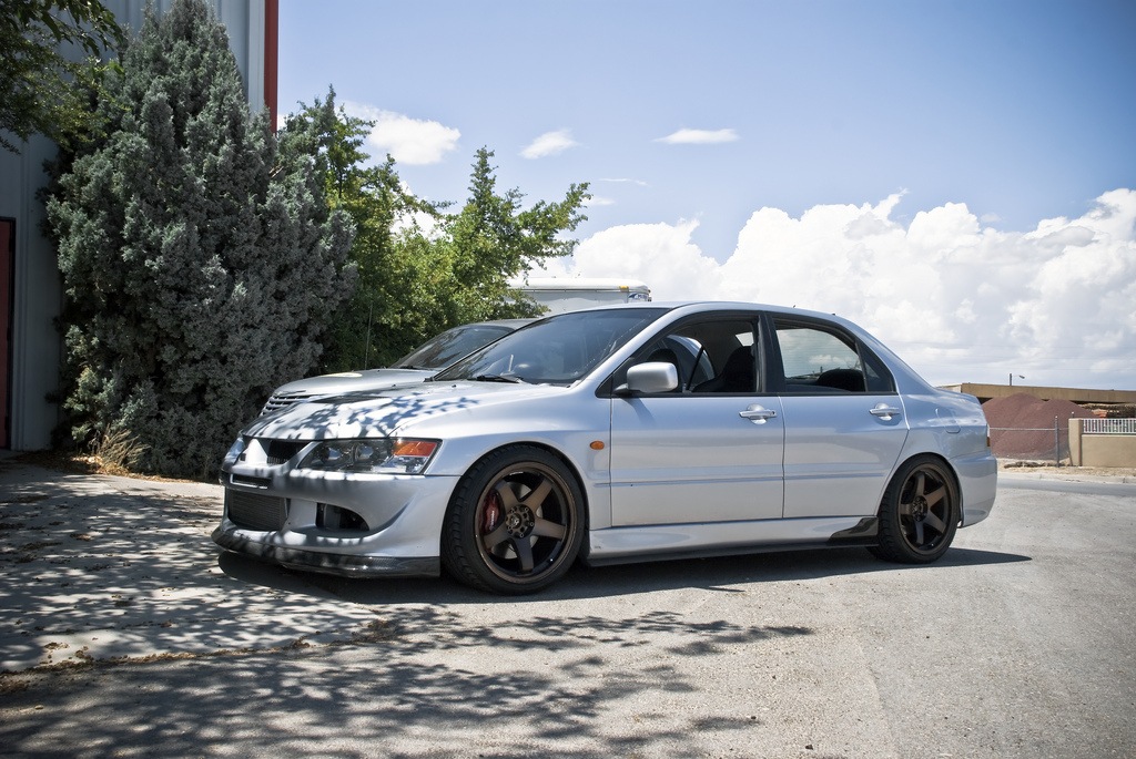 Колеса мицубиси лансер. Mitsubishi Lancer Evolution 9 Wheels. Mitsubishi Lancer 9 r18. Лансер 9 r18. R18 Lancer EVO.