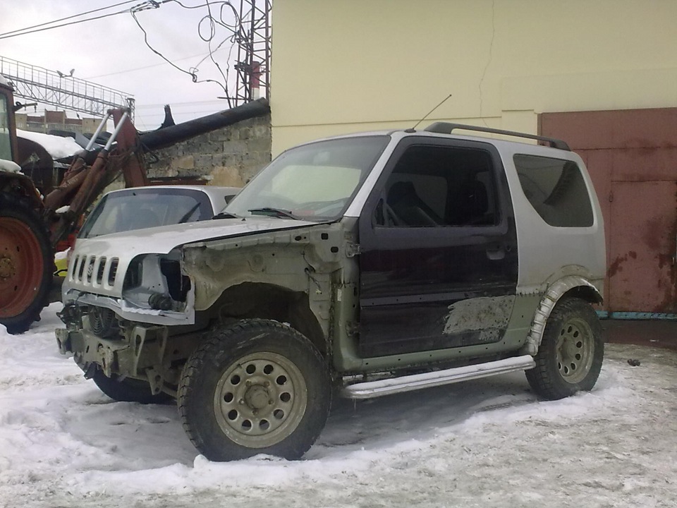 Кузов в процессе сборки — Suzuki Jimny (1G), 1,3 л, 2002 года ...