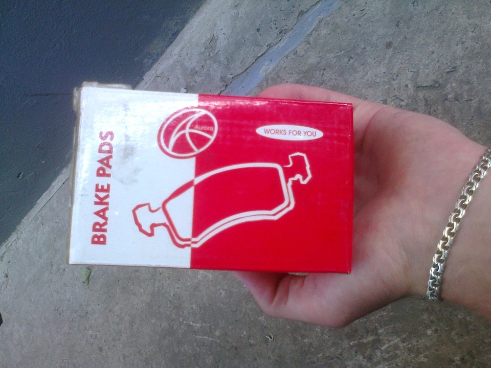 замена тормозных колодок, передних и задних, замена тросиков на ручник ...