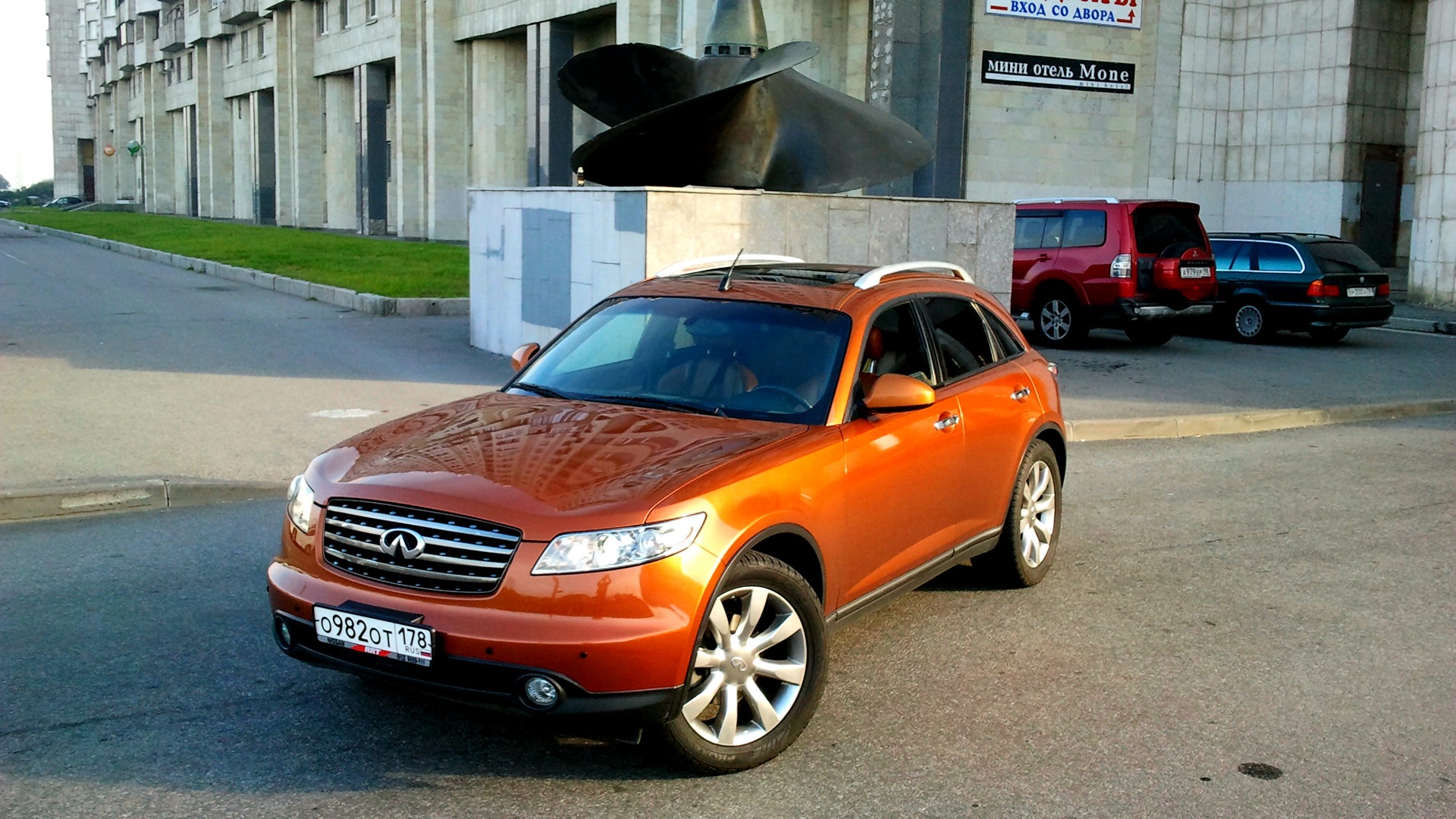 Инфинити фх 35 2005. Infiniti FX (1g).