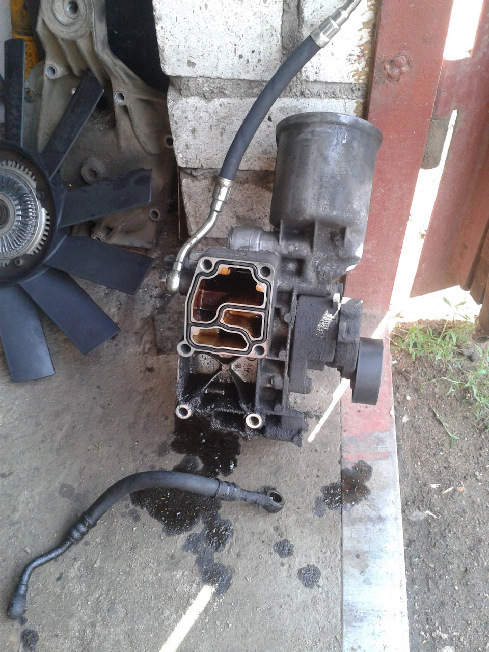 маслопровод ваноса, прокладка масляного стакана — BMW 5 series Touring ...