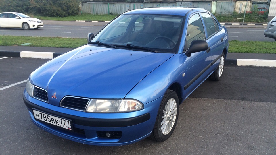 Mitsubishi carisma 1.6. Митсубиси Каризма 1999. Митсубиси Каризма 2005. Митсубиси Каризма 1999 1.6 механика. Митсубиси Каризма 1.6.