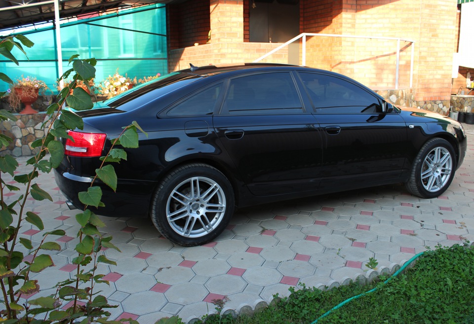 Audi Exclusive Ruby Black