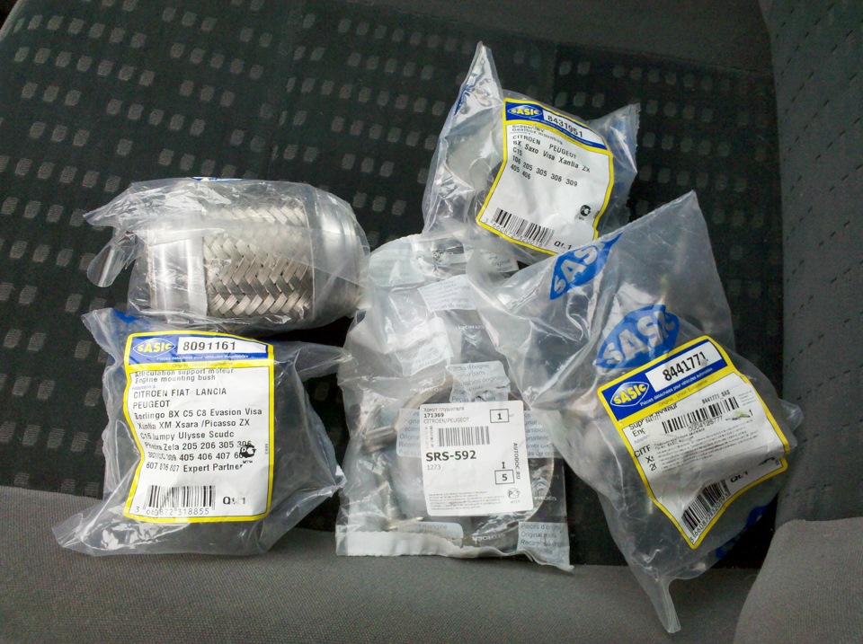 Замена подушек двигателя и гофры — Peugeot 406, 1,8 л, 2003 года ...