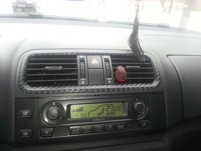Воздуховоды в карбон — Skoda Roomster, 1,6 л, 2008 года | тюнинг | DRIVE2