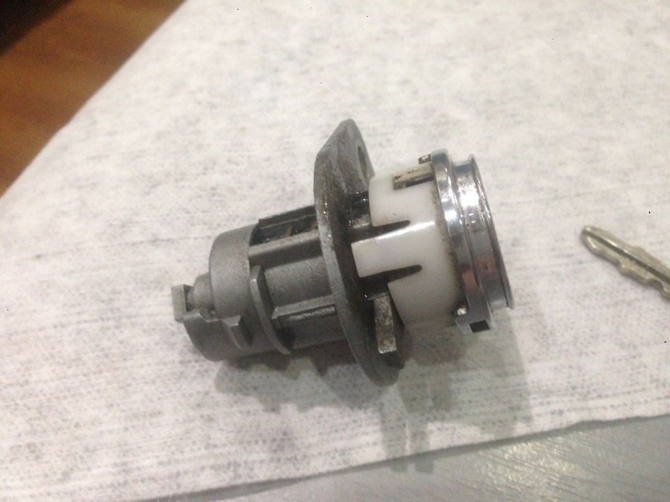 ремонт личинки замка багажника — Hyundai Sonata IV (EF), 2,7 л, 2005 ...