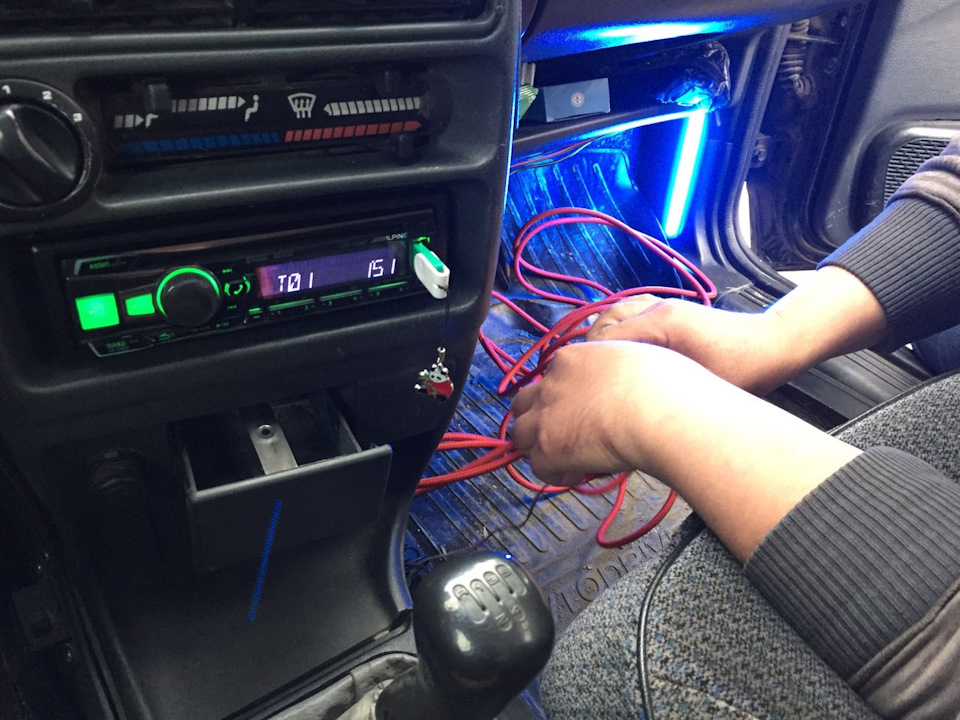 Треск в динамиках — Lada 2115, 1,5 л, 2003 года | автозвук | DRIVE2