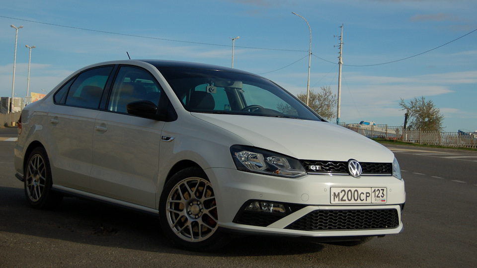 Полосы на VW Polo sedan gt