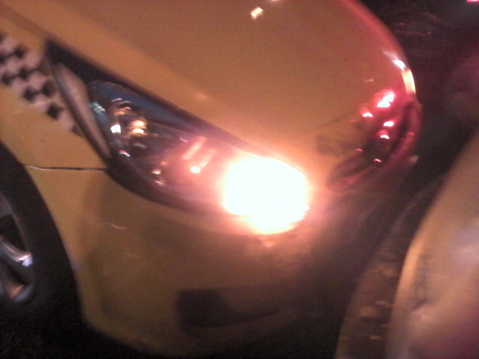 паровоз — Lada Гранта, 1,6 л, 2013 года | ДТП | DRIVE2